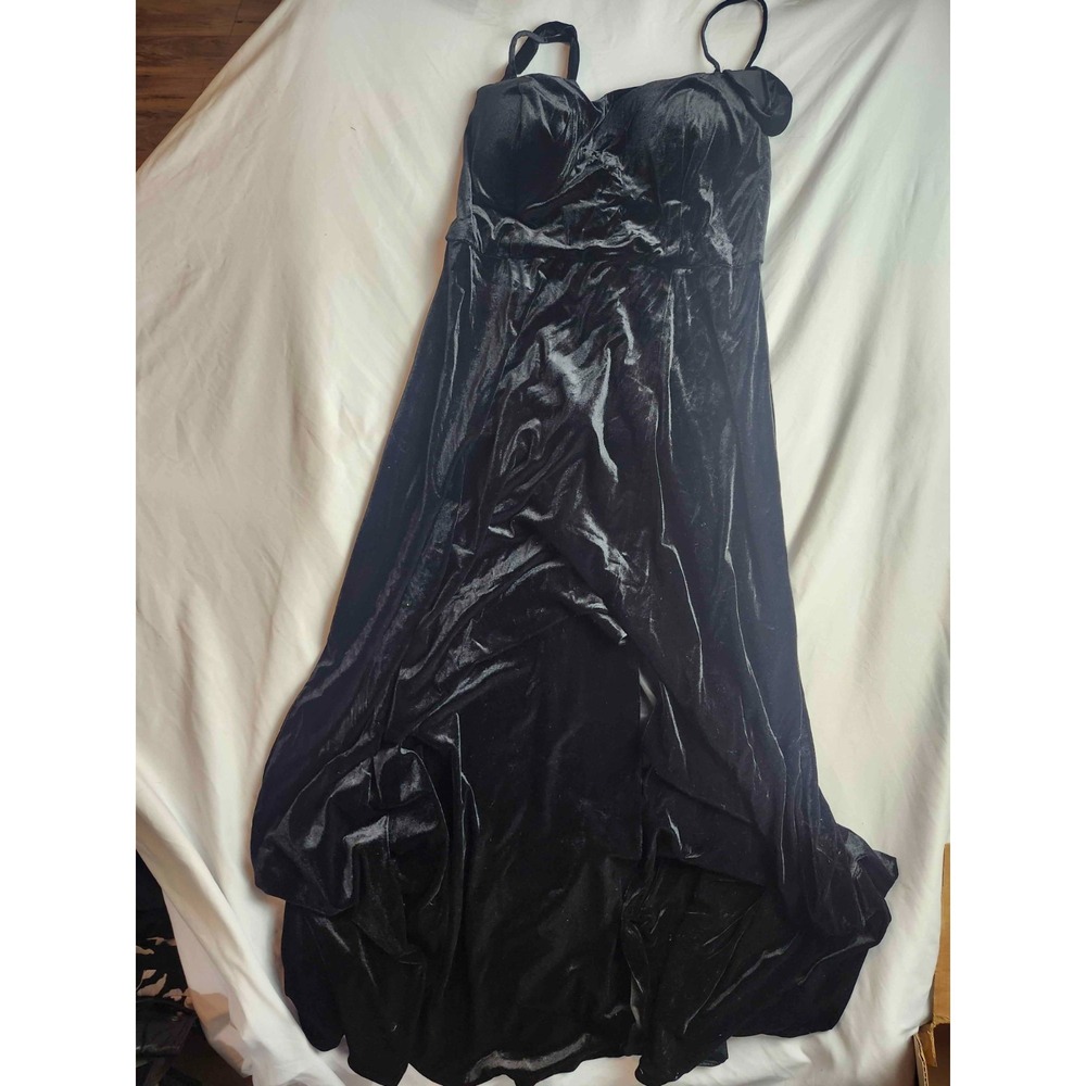 B2 Jasmine Dress Womens Size 20 Black Velour Evening Gown Formal Party Maxi